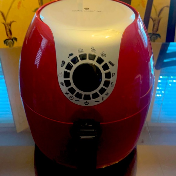 Cook Essencials Other - Air Fryer pre-owned including the Quick Strat